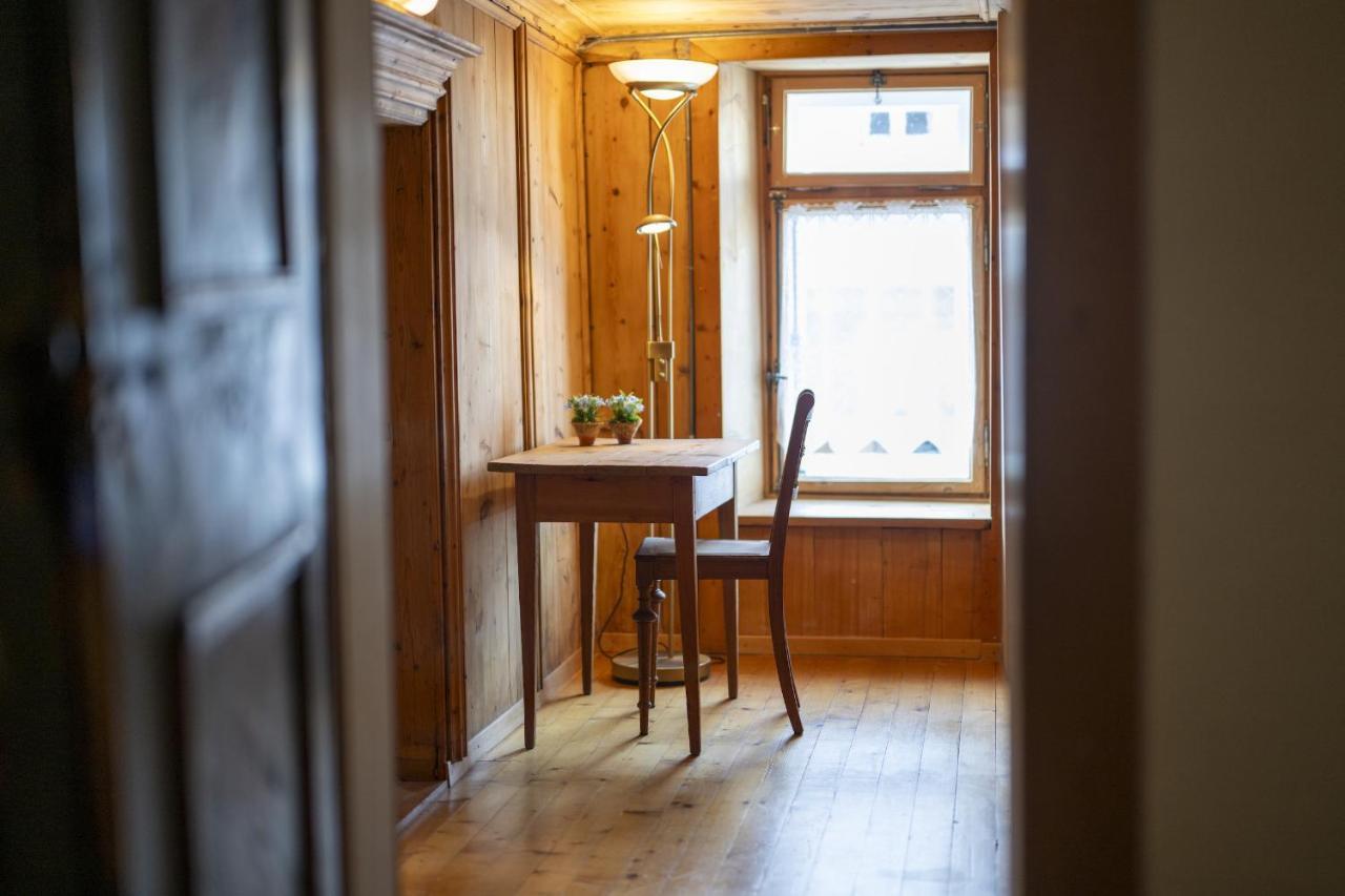 Chasa Broel Mitten In Ardez