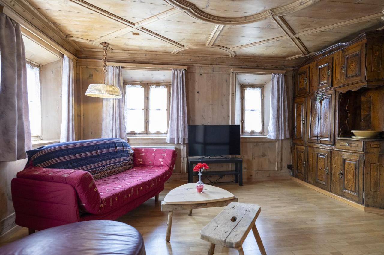 Chasa Broel Mitten In Holiday home Ardez