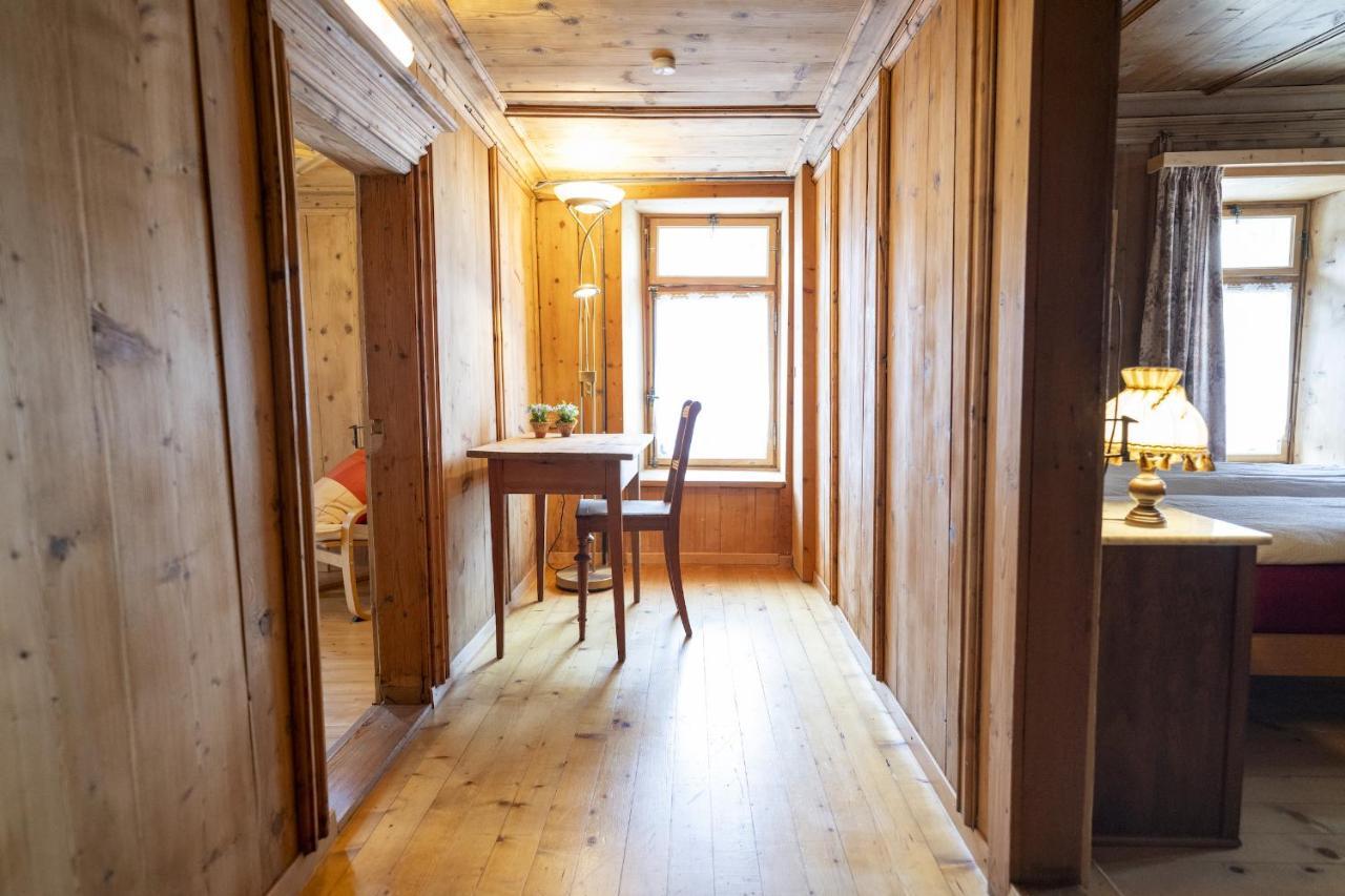 Holiday home Chasa Broel Mitten In