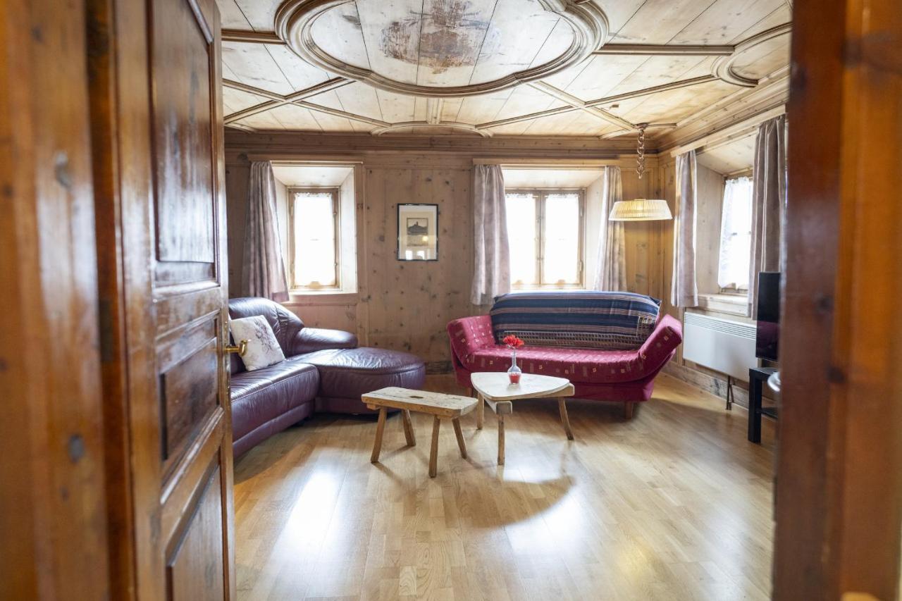 Chasa Broel Mitten In Holiday home Ardez