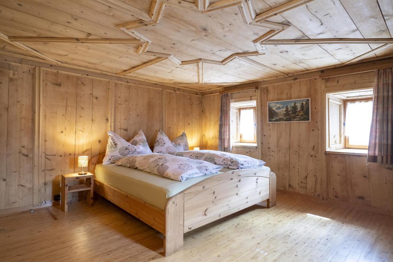 Holiday home Chasa Broel Mitten In Ardez