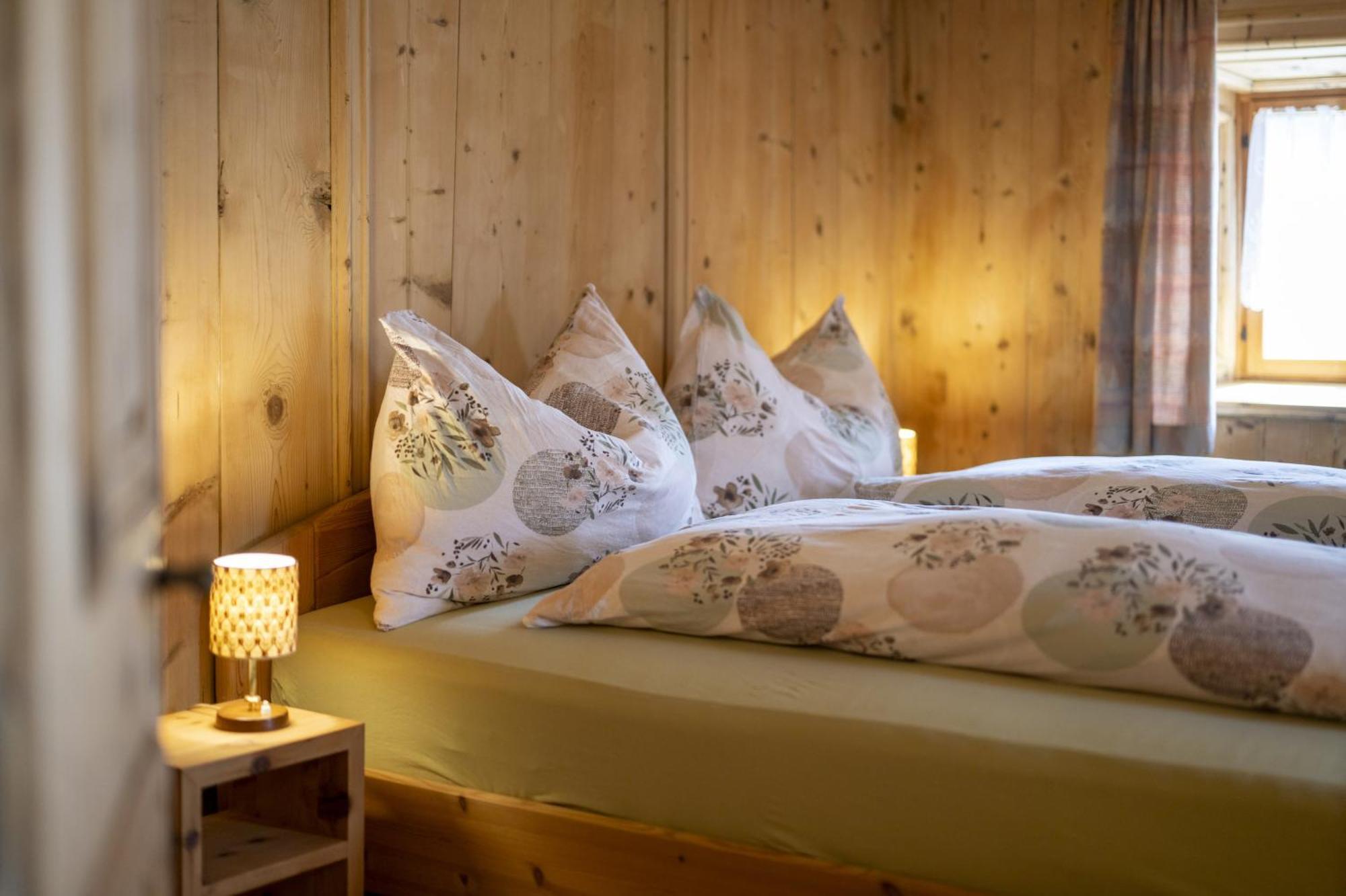 Chasa Broel Mitten In Holiday home Ardez